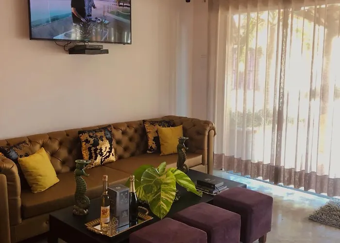 Castelo Pink Boutique Hotel